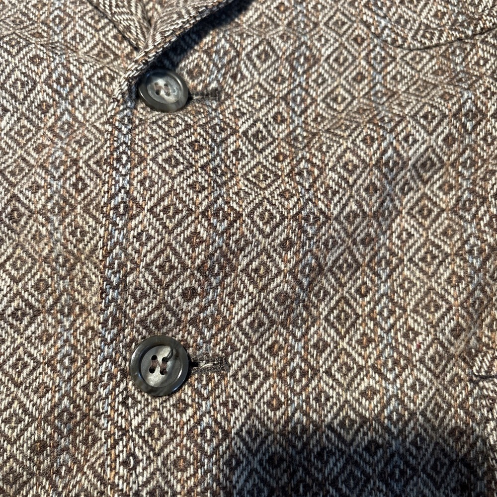 Blazer Diamond Pattern Medium - Picture 2 of 11